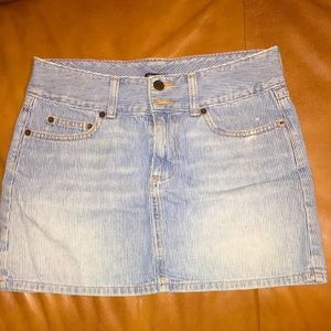 Vintage 90s American Eagle outfitters denim mini skirt vintage 90s. Size 2.